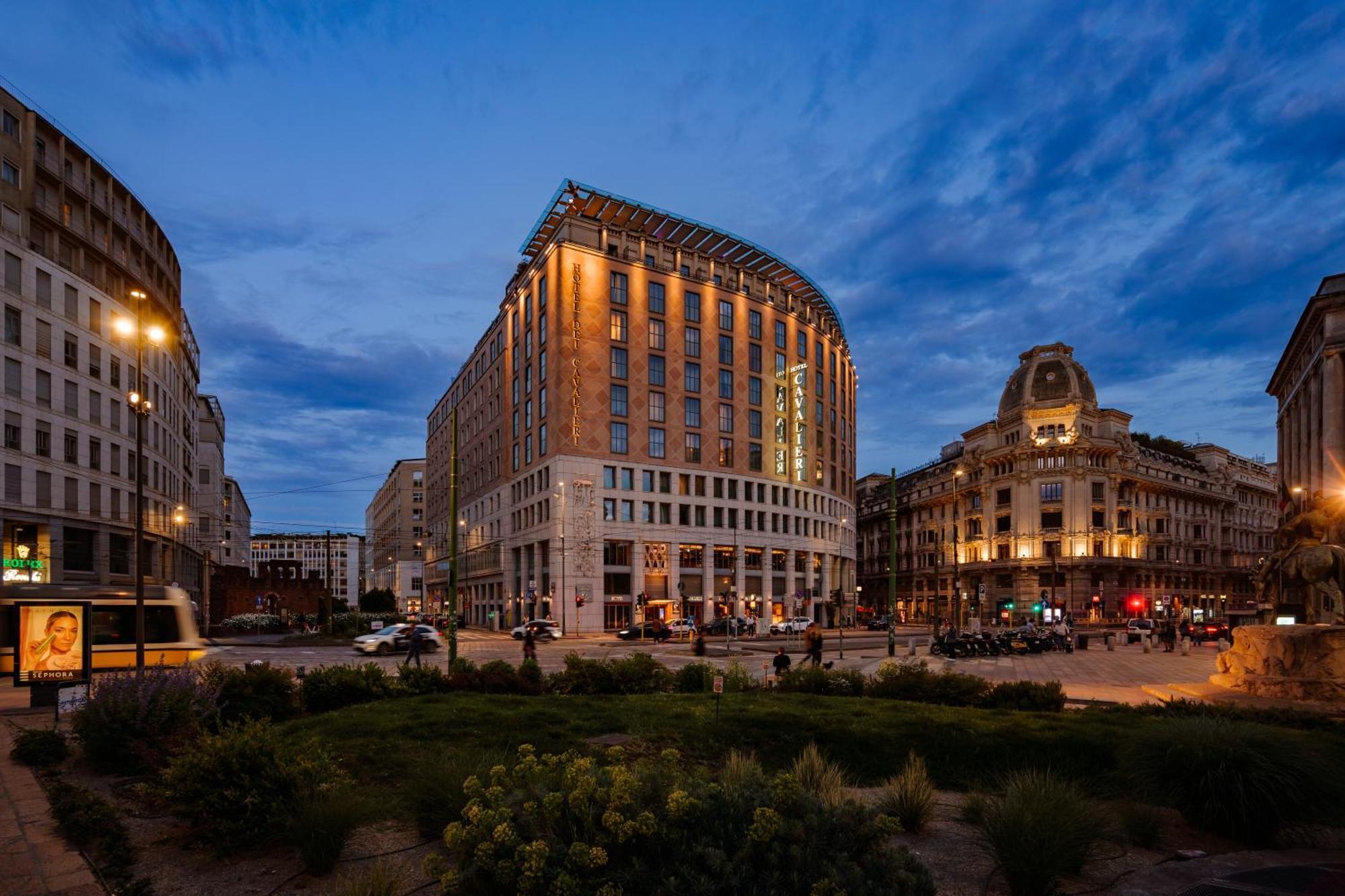 Hotel Dei Cavalieri Milano Duomo Exteriör bild